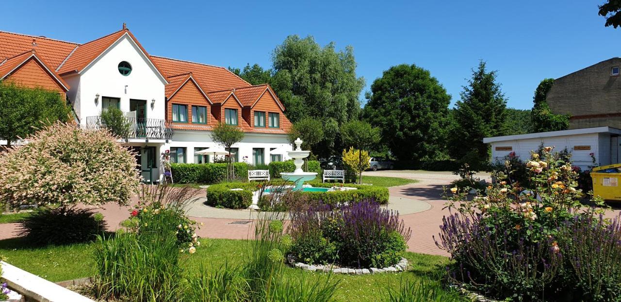 Ferienbungalow Haus Am Teich Болтенхаген Екстериор снимка